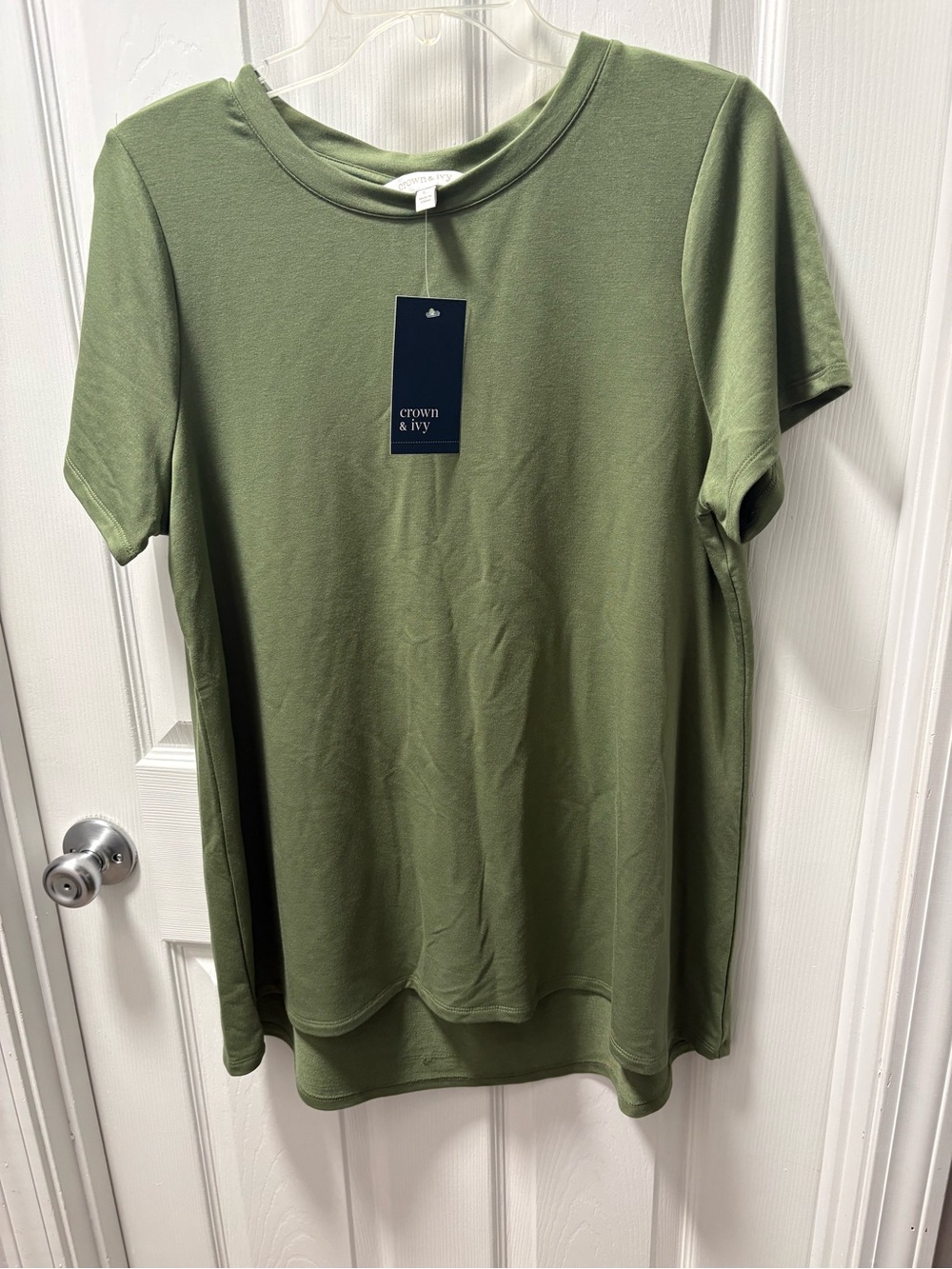 crown & ivy Olive Green Short Sleeve Crew Top